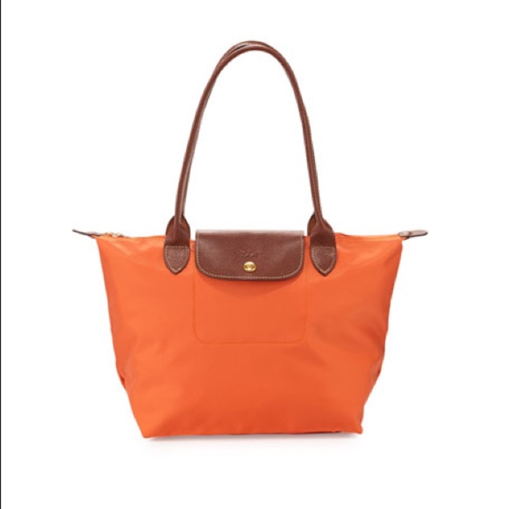 Longchamp orange La Pliage Medium Size b…